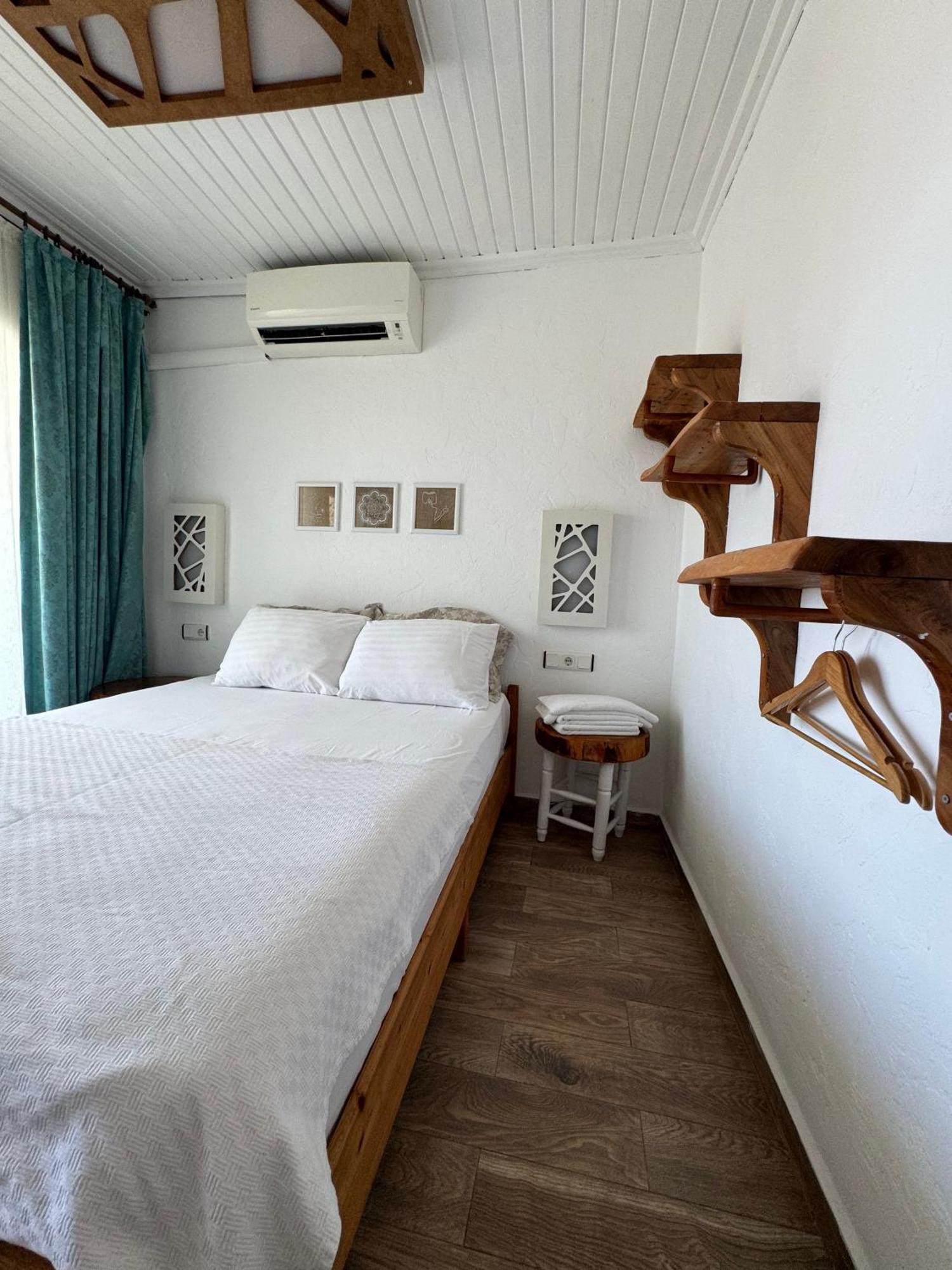Ceneviz Hotel Adrasan Exteriör bild
